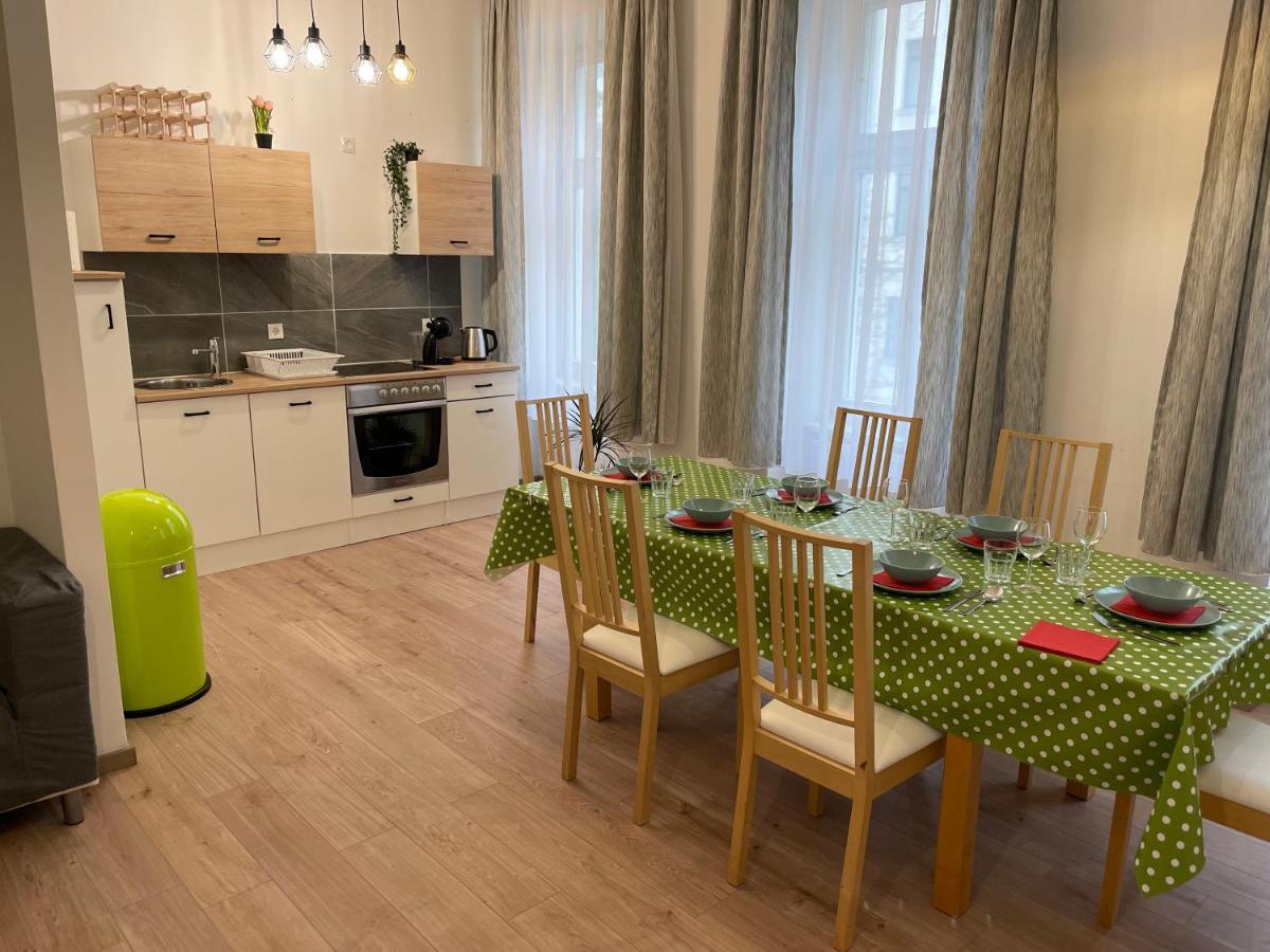 Gesamte Unterkunft Fuer 6 Personen Виена Екстериор снимка